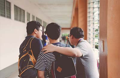 中学汇集宁静教导